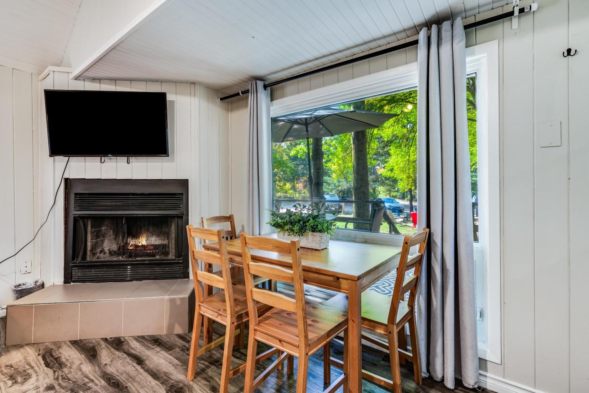 Muskoka Waterfront Retreat Villa Dwight Luaran gambar