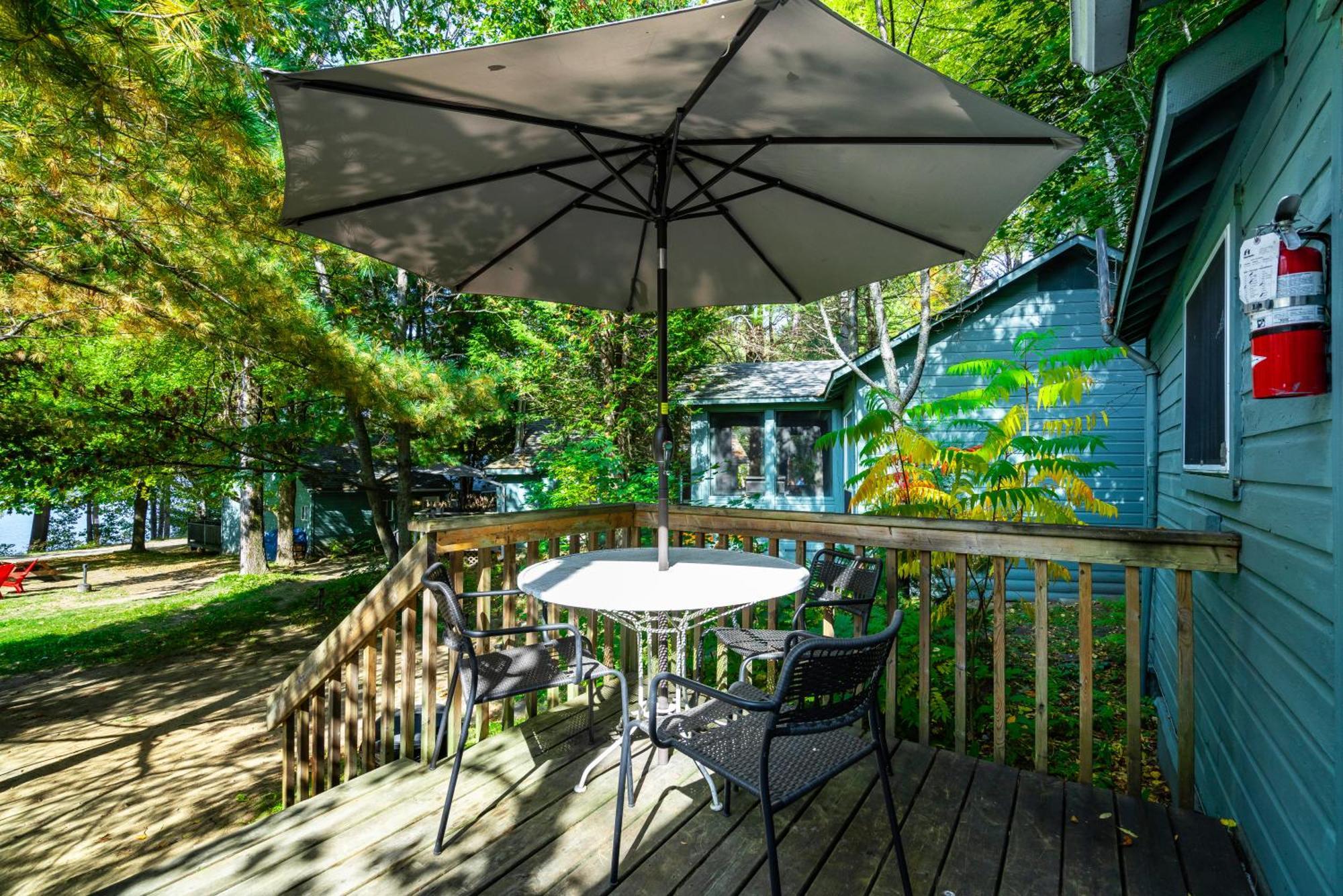 Muskoka Waterfront Retreat Villa Dwight Luaran gambar